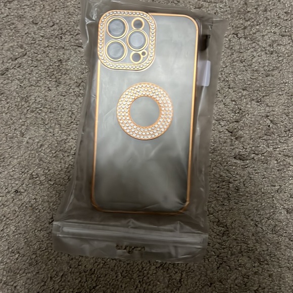 iPhone 13 Pro Max case - Picture 2 of 2